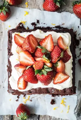 Brownie mit Mascarpone und Erdbeeren 34 Brownie mit Mascarpone und Erdbeeren