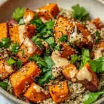 Ger&ouml;steter S&uuml;&szlig;kartoffel-Quinoa-Salat mit Sesam-Miso-Sauce